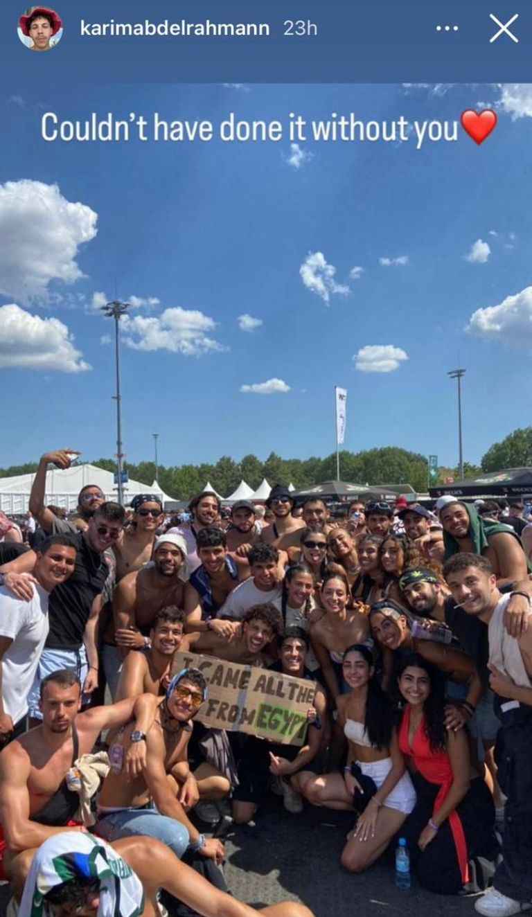 الشاب المصري مع ترافيس سكوت