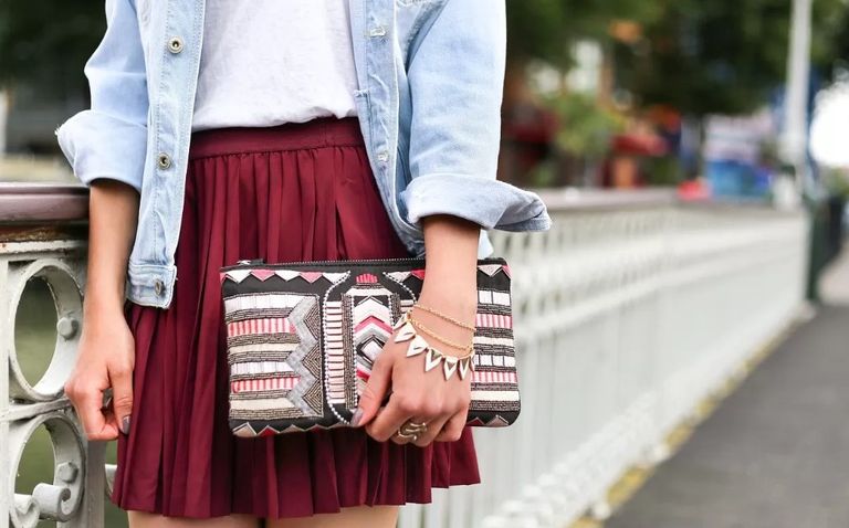 التنورة البليسيه بألوان متعددة