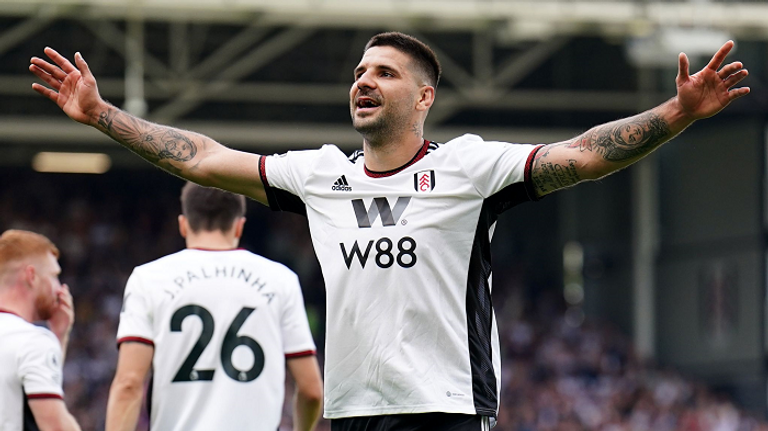 ميتروفيتش لوكاكو وميسي