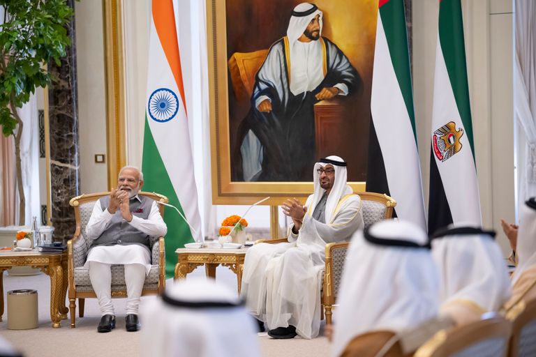 جانب من لقاء الشيخ محمد بن زايد آل نهيان وناريندرا مودي