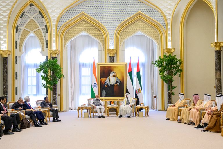 جانب من لقاء الشيخ محمد بن زايد آل نهيان وناريندرا مودي