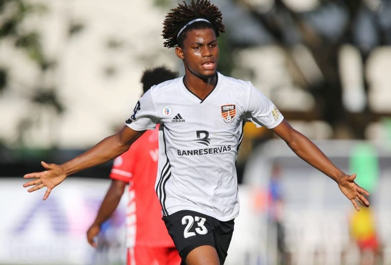 دورني روميرو شباب بلوزداد