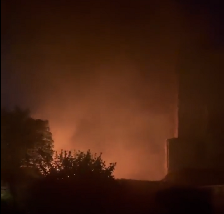 جانب من اقتحام سفارة السويد في بغداد