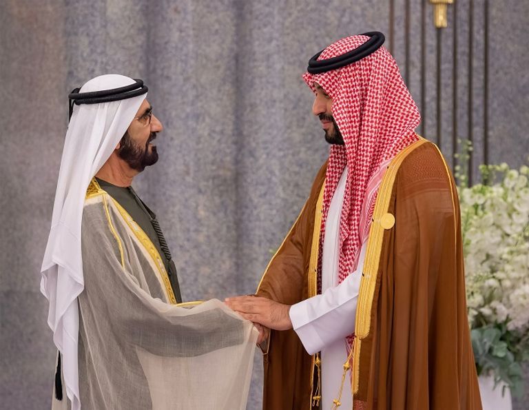الشيخ محمد بن راشد آل مكتوم مع ولي العهد السعودي الشيخ محمد بن راشد آل مكتوم نائب رئيس دولة الإمارات رئيس الوزراء حاكم دبي