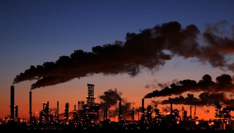 انبعاثات من منشأة صناعية في كندا- رويترز