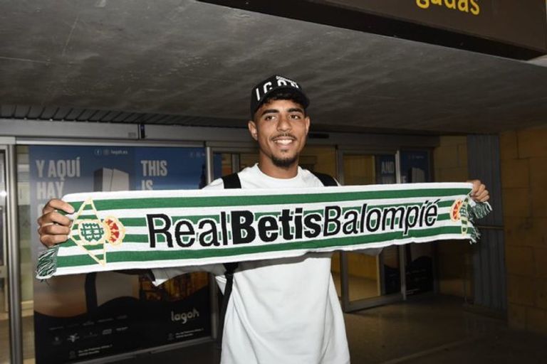 المغربي شادي رياض