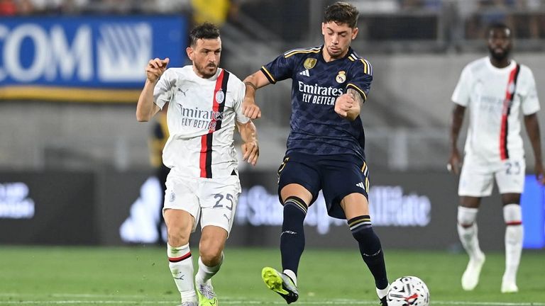 فالفيردي في مباراة ريال مدريد وميلان