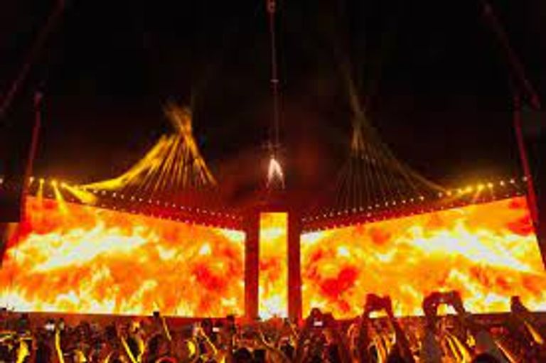 النجم المصري تامر حسني - أرشيفية