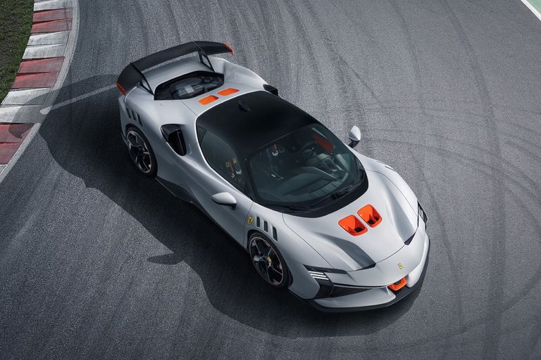 ثنائية فيراري BMW M3 CS