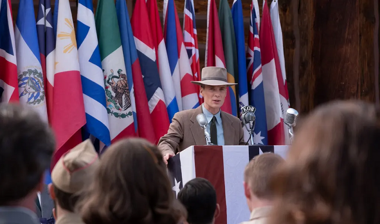 كيليان مورفي في لقطة من فيلم أوبنهايمر