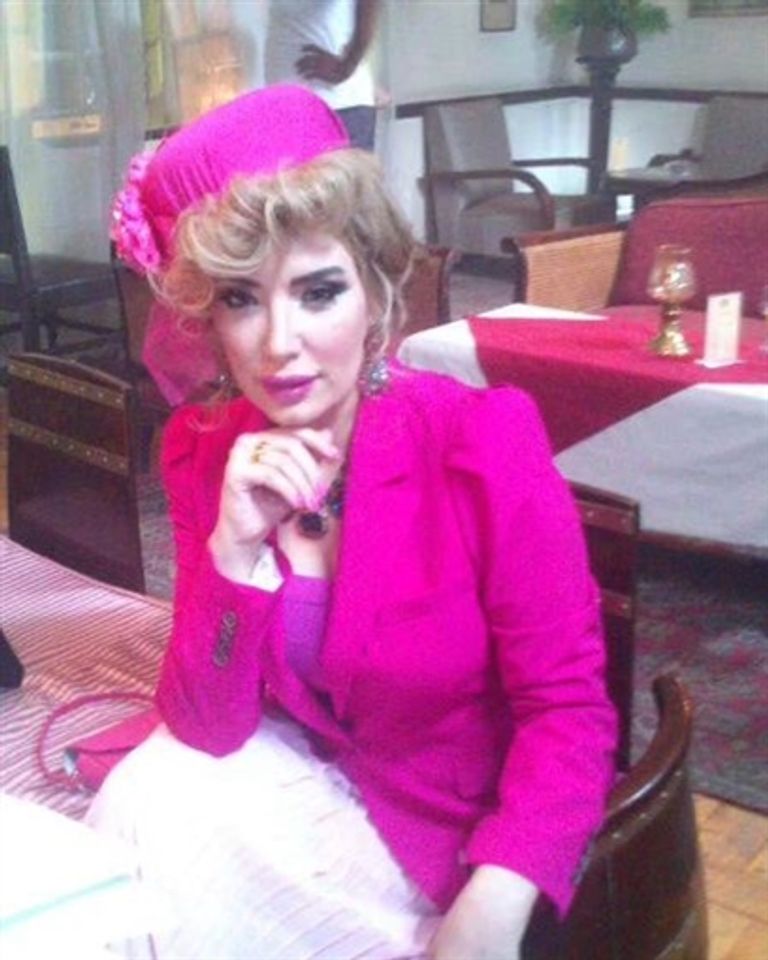 الفنانة عبير صبري 