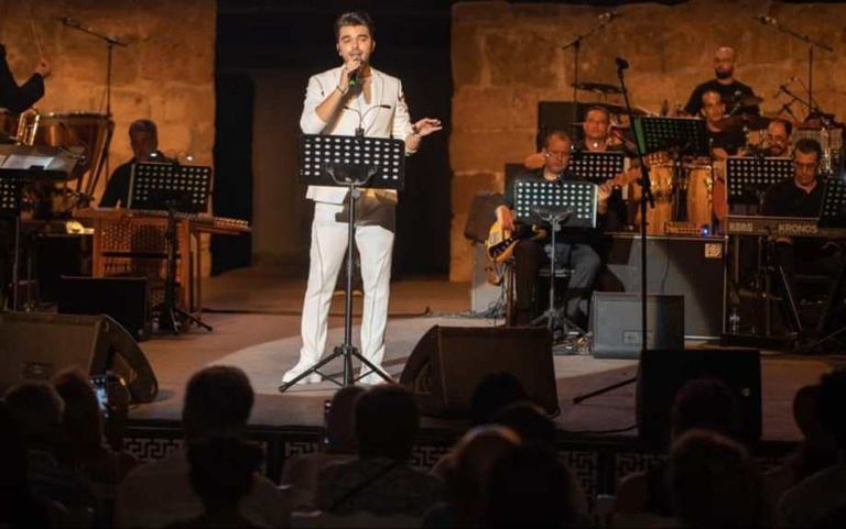 عرض نوستالجيا بمهرجان قرطاج