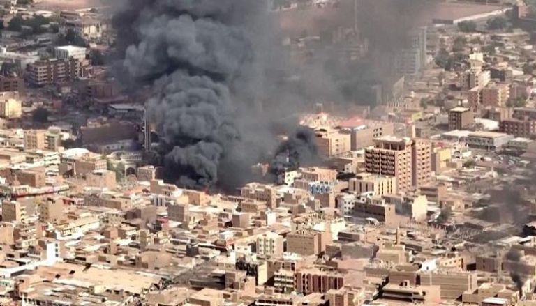 صراع الجنرالات وآهات الأمهات