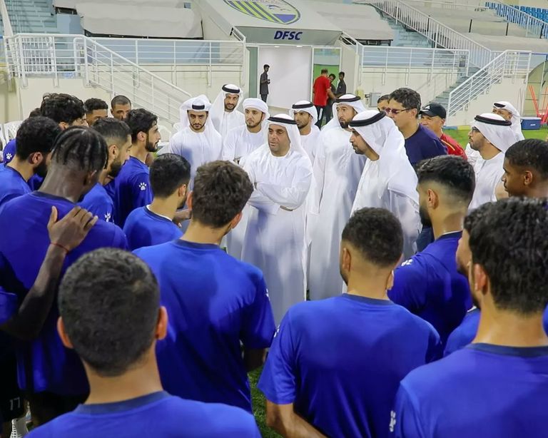 أيمن الرمادي أيمن الرمادي مدرب الظفرة الإماراتي