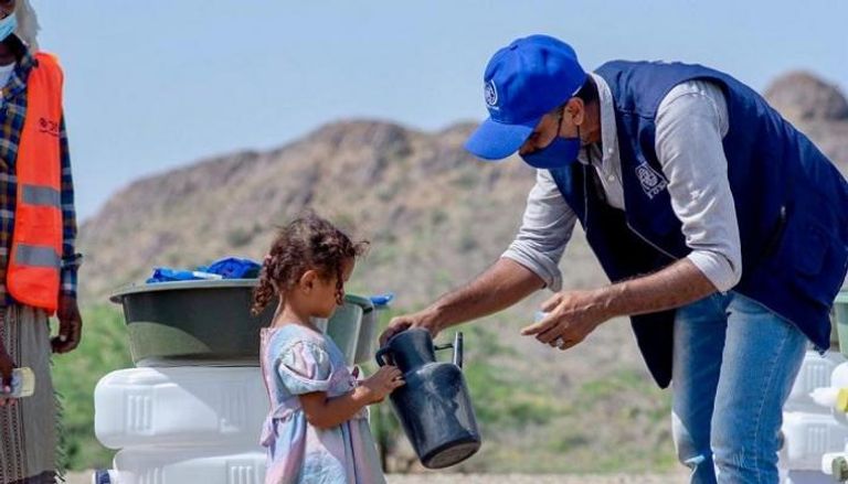 أحد العاملين في المجال الإنساني باليمن - أرشيفية