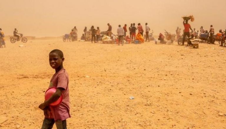 أزمة لجوء مزدوجة تفاقم الضغط على الموارد المحدودة في النيجر
