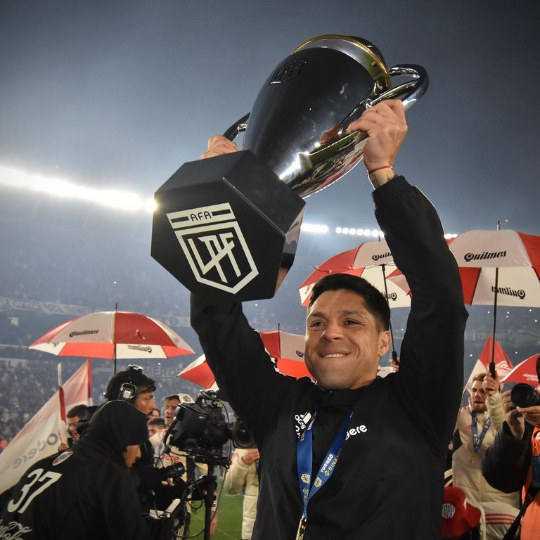 ريفر بليت يحتفل بالدوري الأرجنتيني