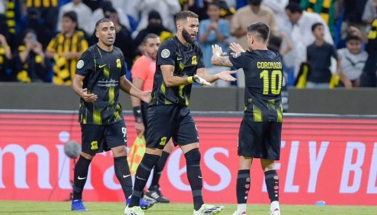 كريم بنزيما خلال مباراة الاتحاد والصفاقسي