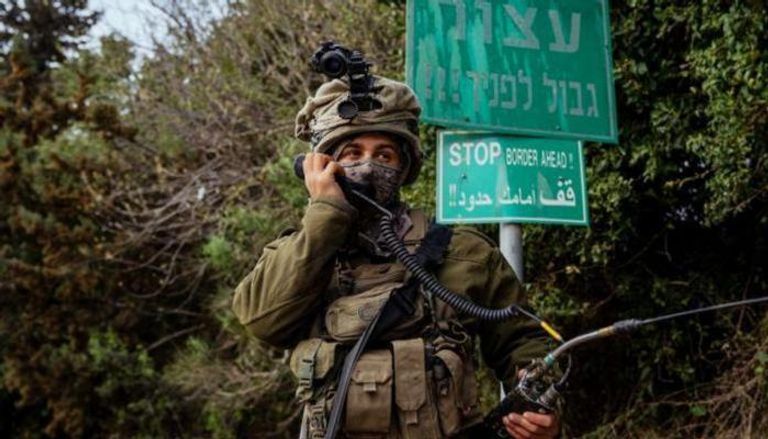 جندي إسرائيلي قرب الحدود مع لبنان