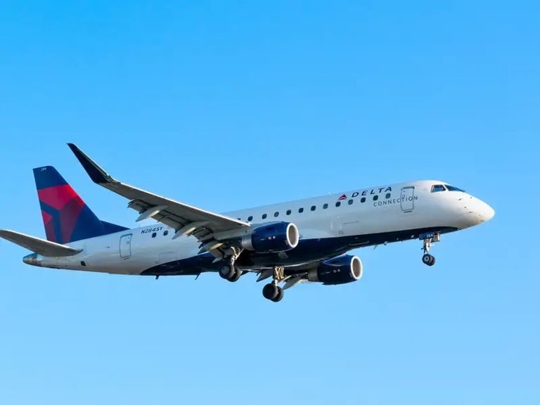 Delta Airlines خطوط American Airlines