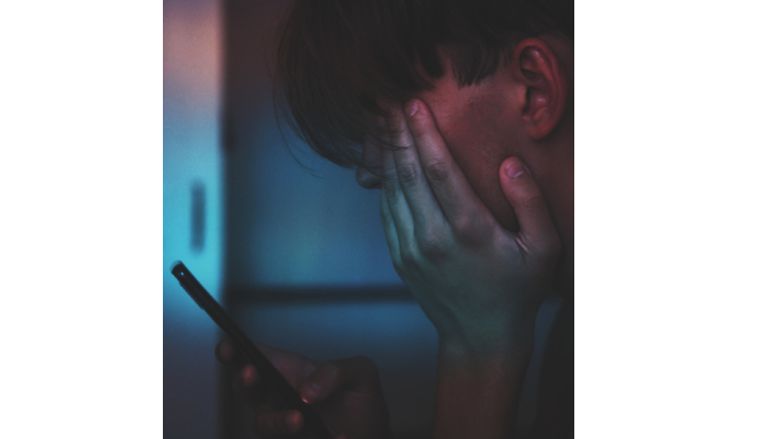 أسباب اكتئاب المراهقين اكتئاب المراهقين والعلاج