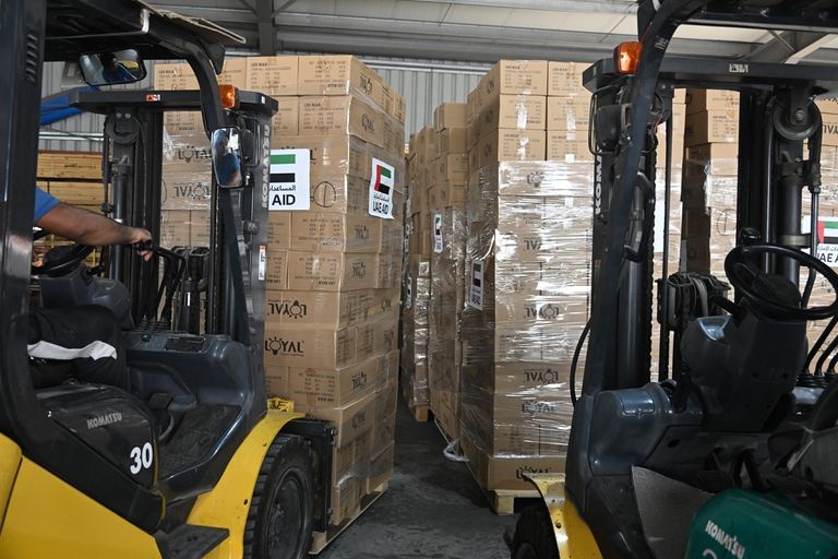 جانب من المساعدات الإماراتية للمتضررين في أوكرانيا