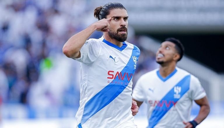 الهلال السعودي في ربع نهائي البطولة العربية