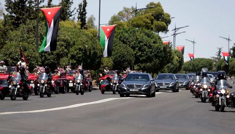 رئيس دولة الإمارات لدى وصوله الأردن