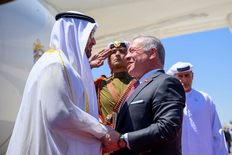الشيخ محمد بن زايد آل نهيان مع العاهل الأردني الشيخ محمد بن زايد آل نهيان مع العاهل الأردني