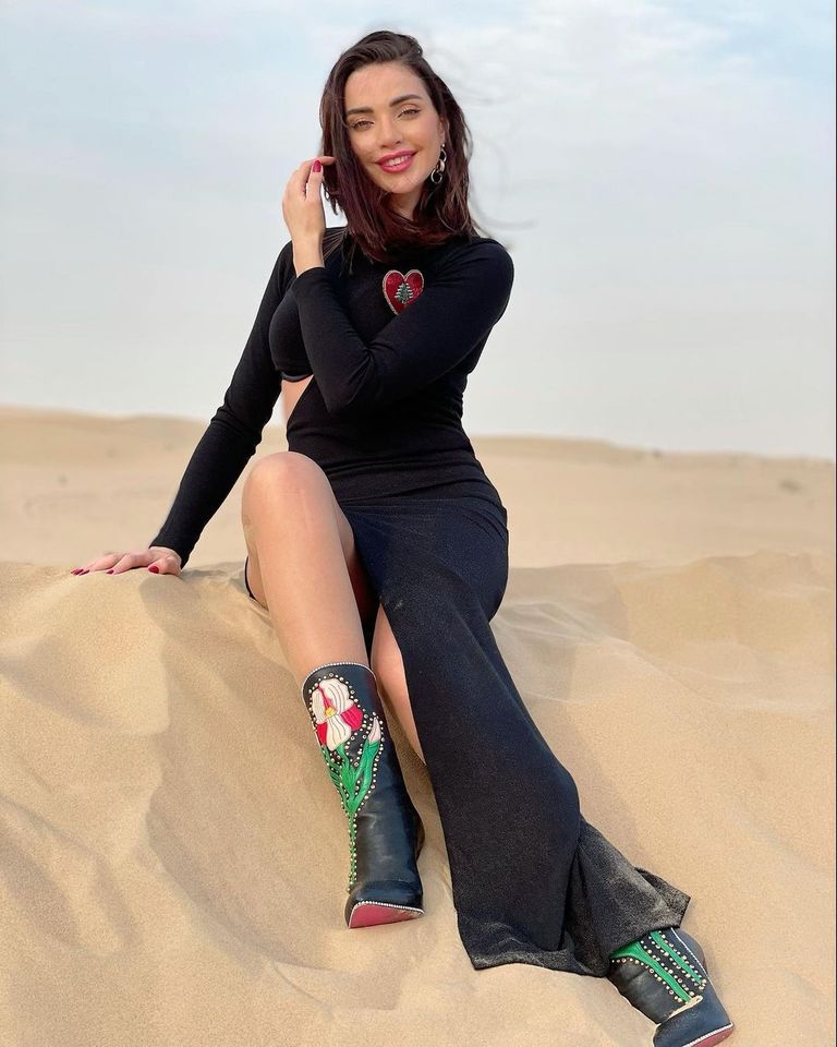 الممثلة اللبنانية داليدا خليل