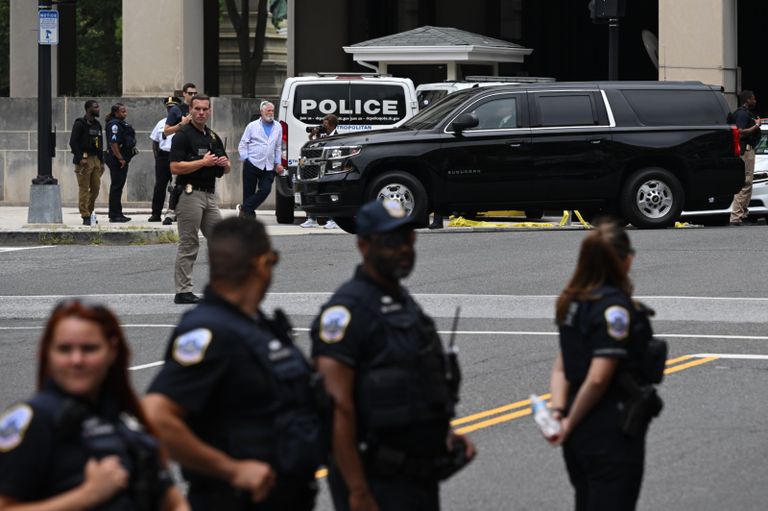 دونالد ترامب في طريقه إلى المحكمة