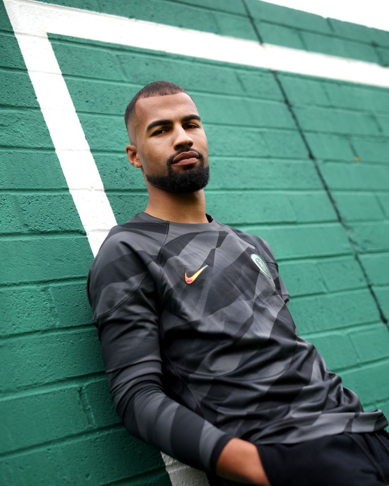 روبرت سانشيز حارس تشيلسي الجديد إدوارد ميندي بقميص تشيلسي