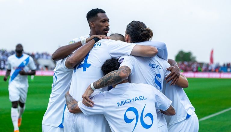 فريق الهلال السعودي الهلال والاتحاد