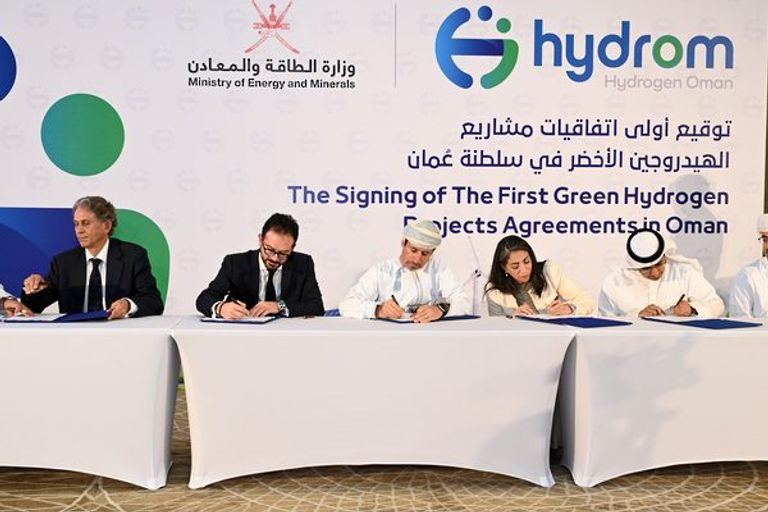 استثمارات تتجاوز 20 مليار دولار في الهيدروجين الأخضر سلطنة عمان مستقبل الطاقة الخضراء