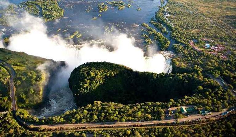 شلالات ليفنجستون أحد أفضل أماكن السياحة في برازافيل السياحة في برازافيل