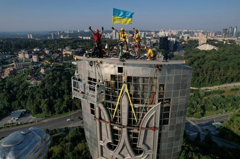 النصب التذكاري في كييف