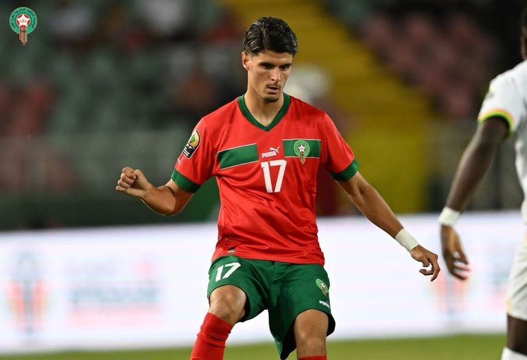 أسامة العزوزي