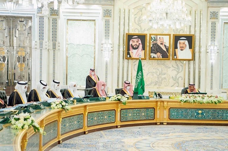 جانب من اجتماع مجلس الوزراء خادم الحرمين الشريفين الملك سلمان بن عبد العزيز