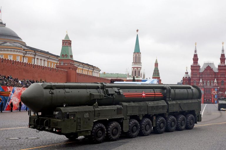 صاروخ باليستي لحظة الإطلاق