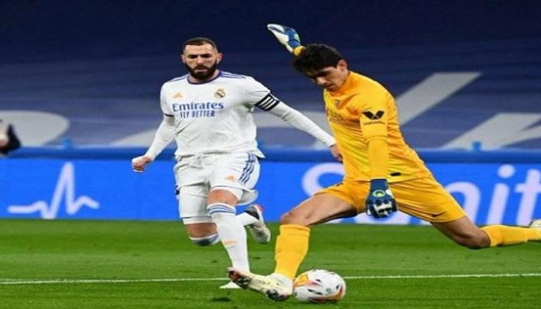 ياسين بونو ضد ريال مدريد