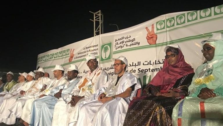 قادة في حزب