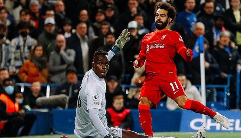 محمد صلاح يسجل في مباراة تشيلسي وليفربول