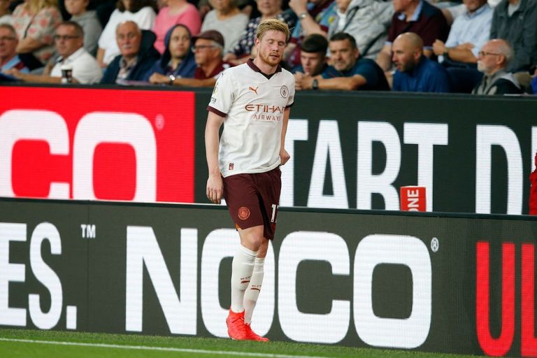 دي بروين فريق مانشستر سيتي