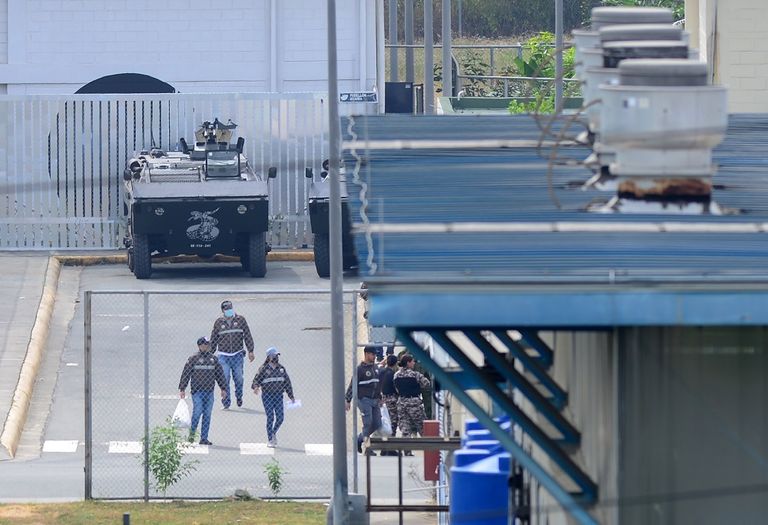 جانب من الجنود المشاركين بعملية الاقتحام