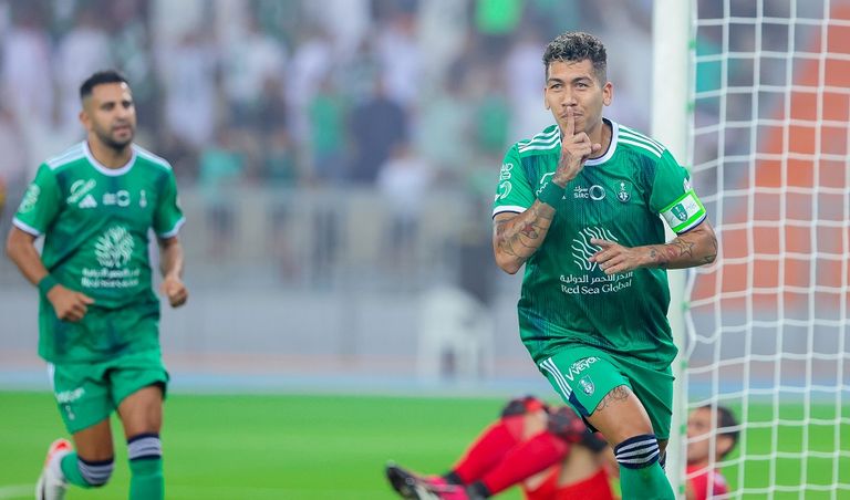 من مباراة الأهلي الأولى في الدوري السعودي للمحترفين