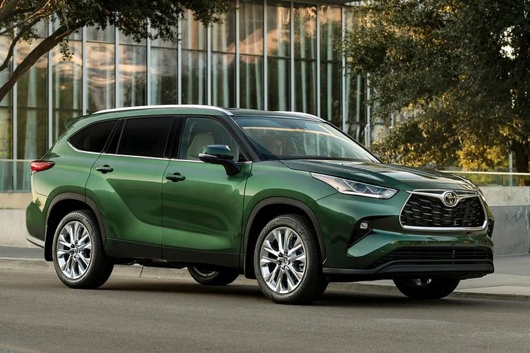 الأرخص بين الفئات الكبيرة تويوتا كورولا