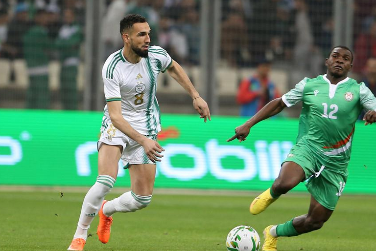 نبيل بن طالب اللاعب الجزائري نبيل بن طالب