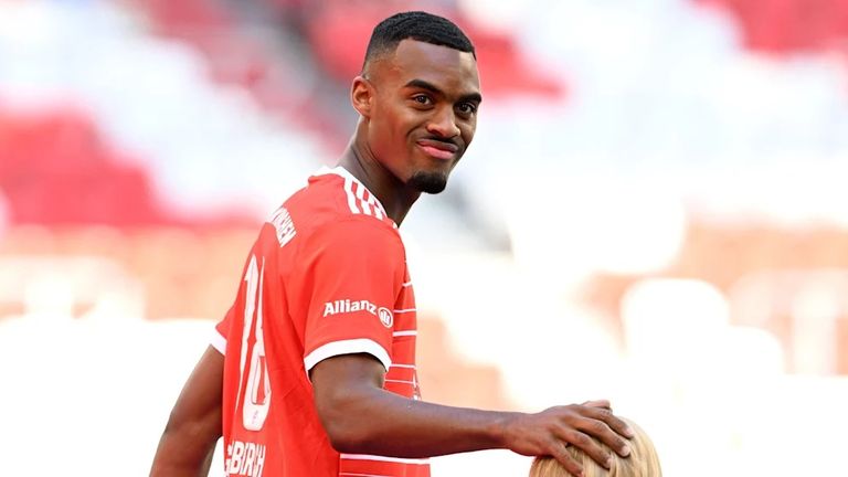 ريان جرافينبيرش لافيا وكايسيدو