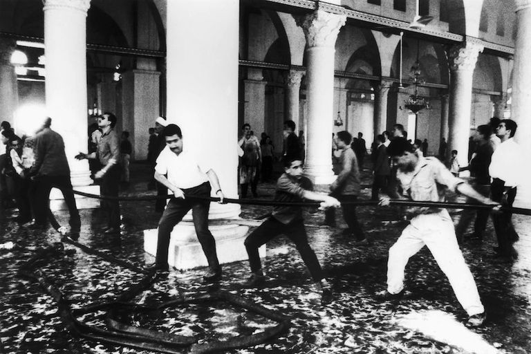 تصاعد الأدخنة جراء حريق المسجد الأقصى عام 1969