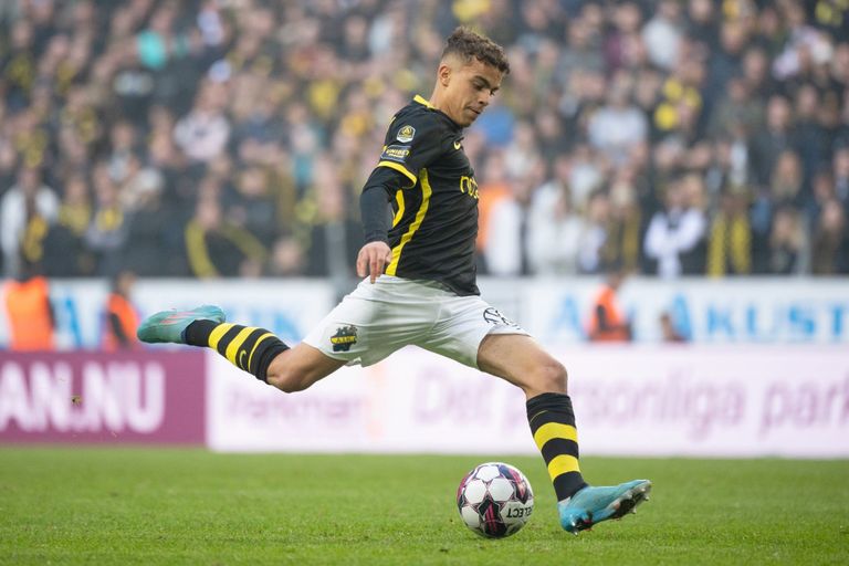 ياسين عياري منتخب تونس